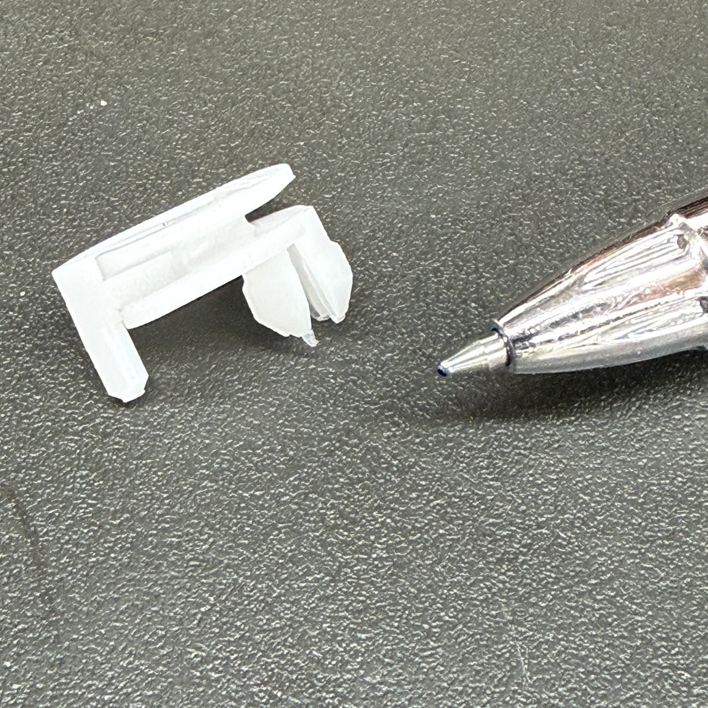 OEm Husqvarna carburetor lever clip 503 68 41-01