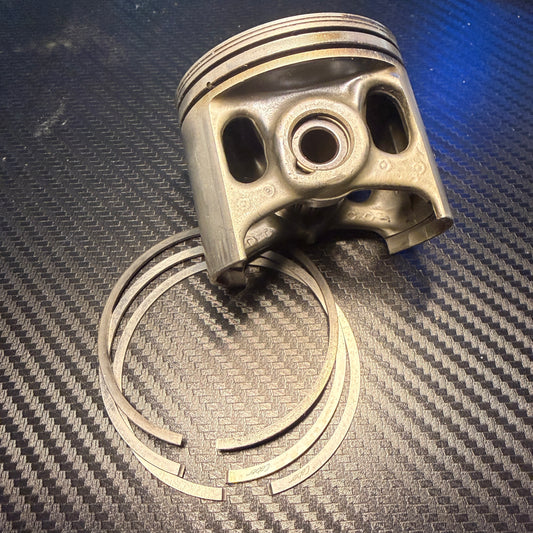 used OEM Stihl 084 piston kit w/new Caber rings